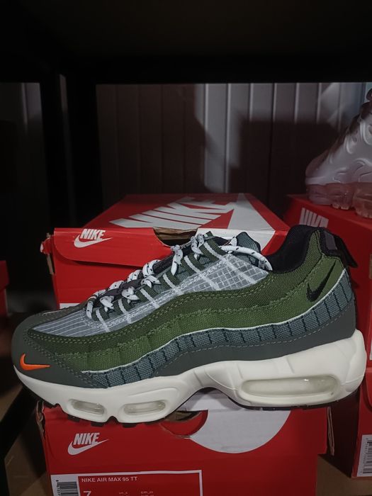 Nike Air Max 95 номер 40,41,45,46