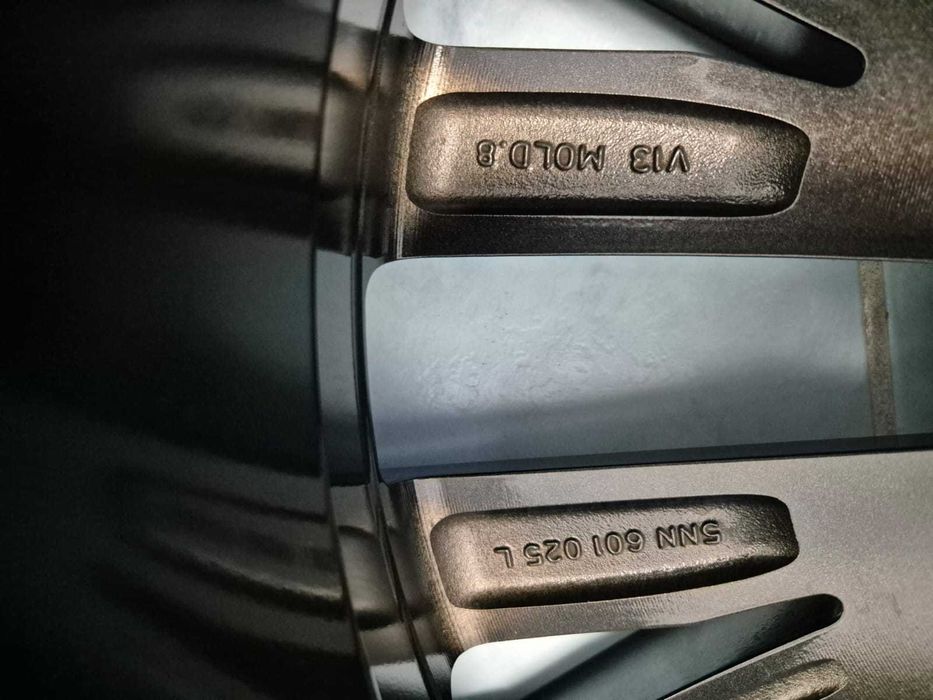 Jante 18 inch Originale VW Tiguan 2 5NA AllSpace R18 Nizza Graphit