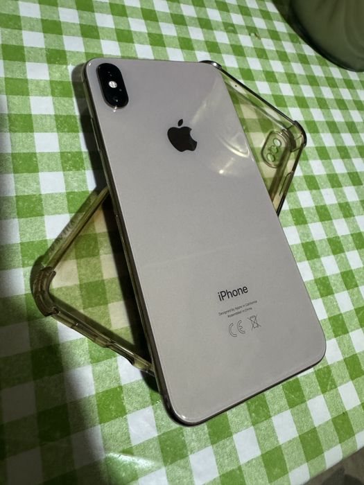 Продам iphone Xs Max 64 гб без фейса