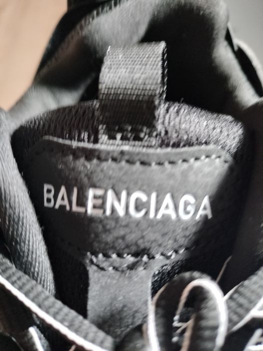 balenciaga track