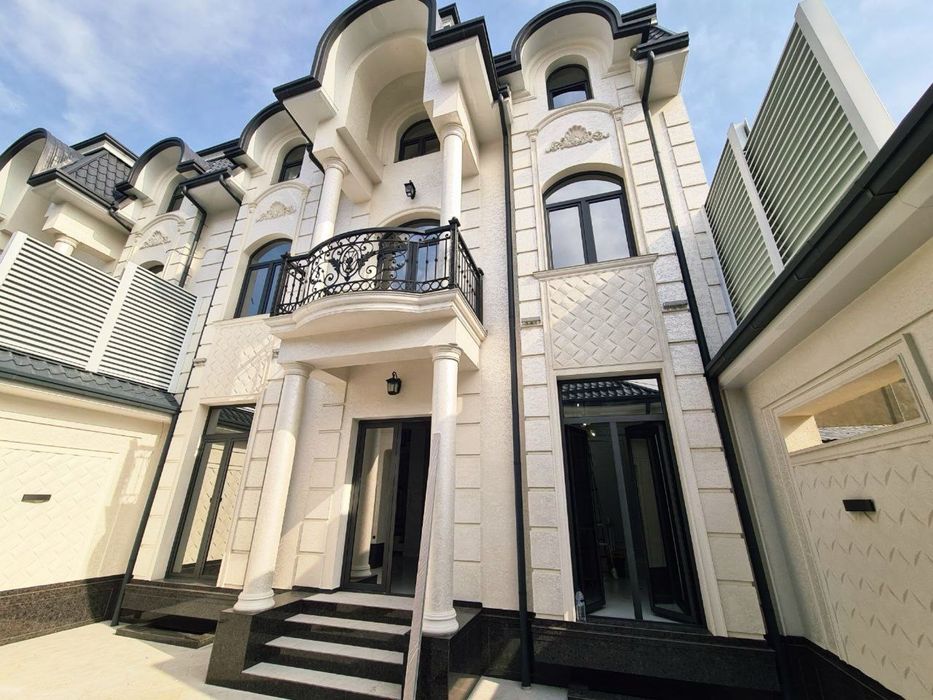 Продажа новый евро дом отличной локации на Циалковского