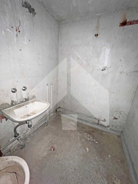 Продава се Четиристаен апартамент в Нови пазар - 113 кв.м за 451 €/кв.м - Снимка #21