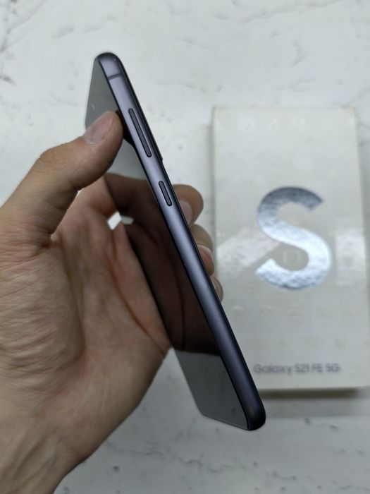 Samsung S21 FE Sotlad