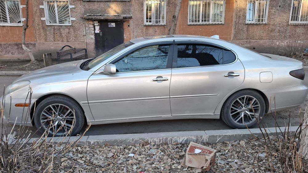 Продам Лексус ес 300