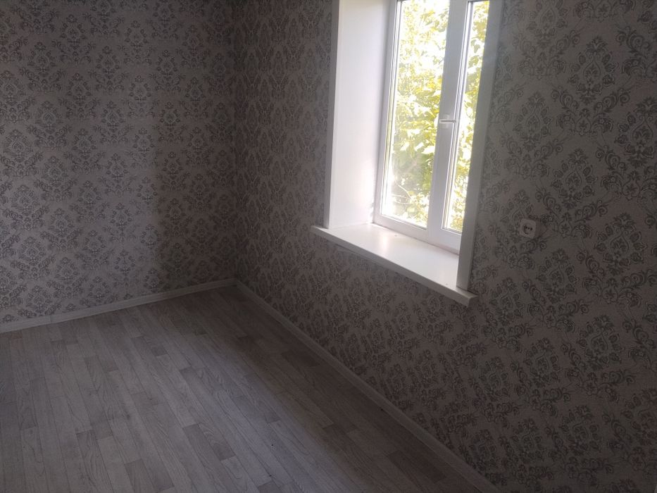 Продам дом  неподолеку от города