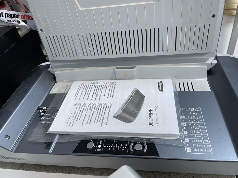 Aparat de indosariat termic FELLOWES Helios 30