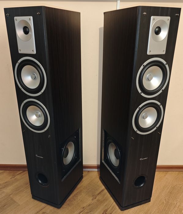 Hi-Fi LOUDSPEAKERS SYSTEM - Home Theatre System