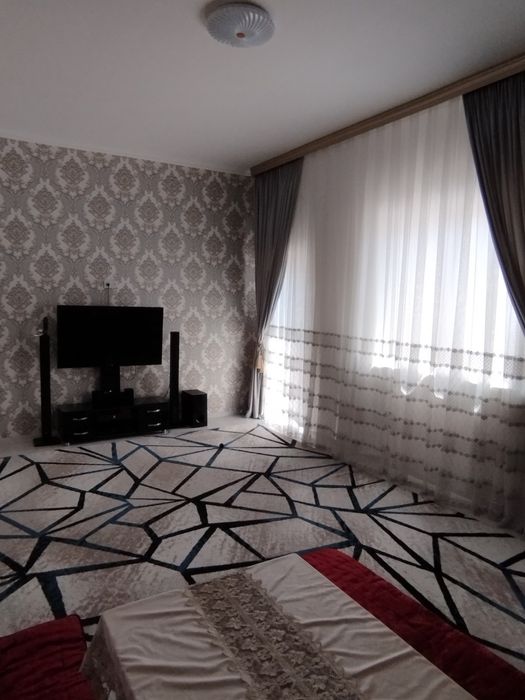 Продаю 2,7 сот дом  Олмас