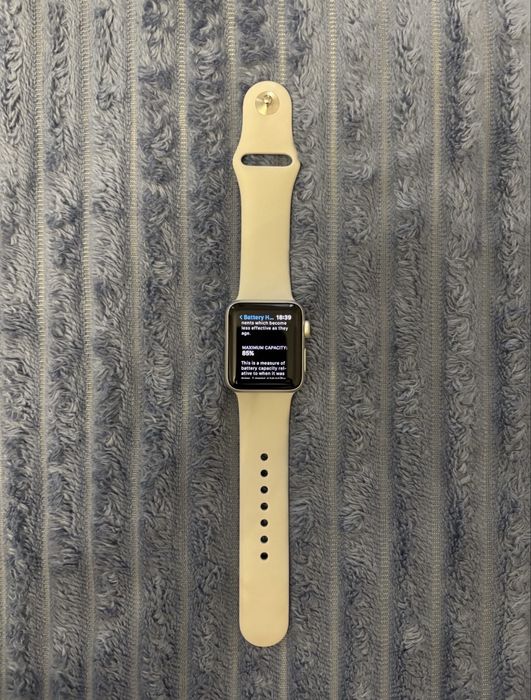 Продам Apple Watch Series 3