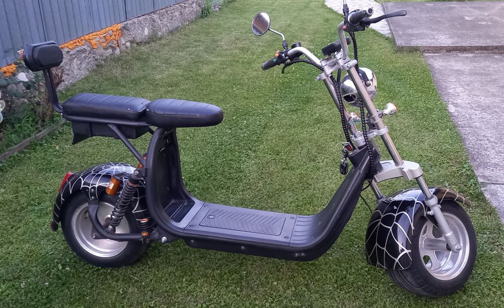 Scuter de vânzare