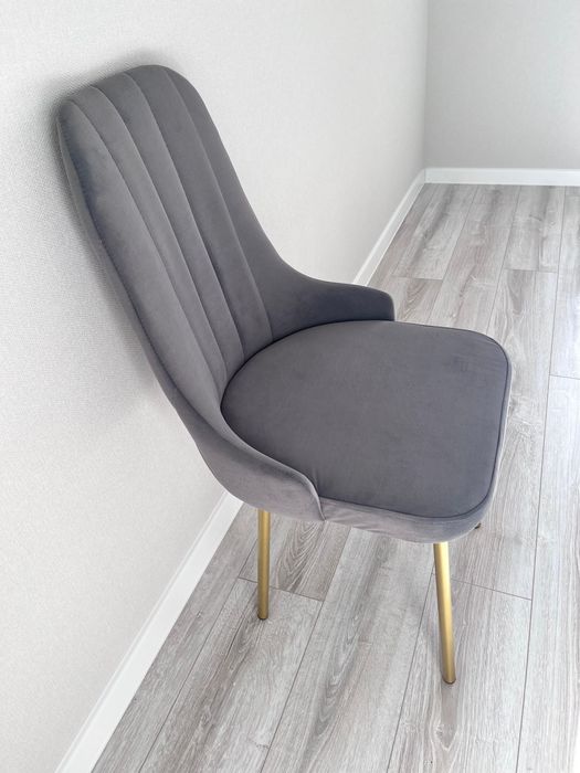 Продам стулья 2 шт