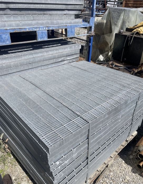 Gratare zincate galvanizate