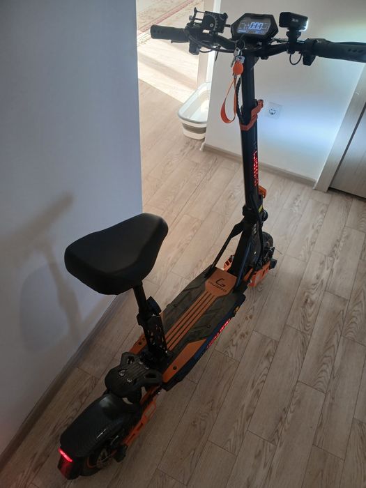 Продам электросамокат