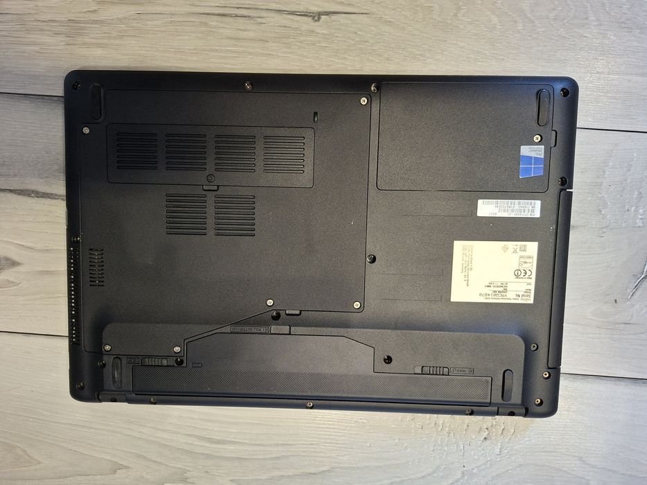 Fujitsu A557-i5 7200u/8гб/250гб ссд