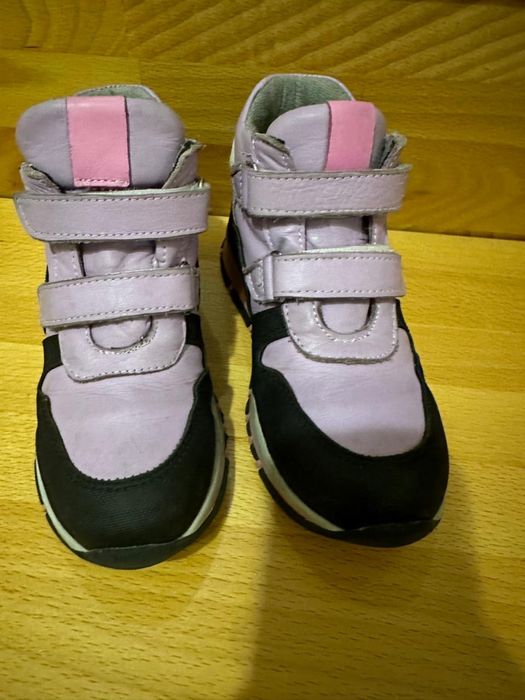 Детскоя обувь (для девочек)