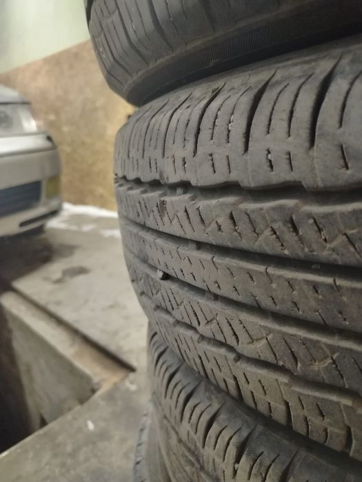 Продам летнею резину Р16 R16