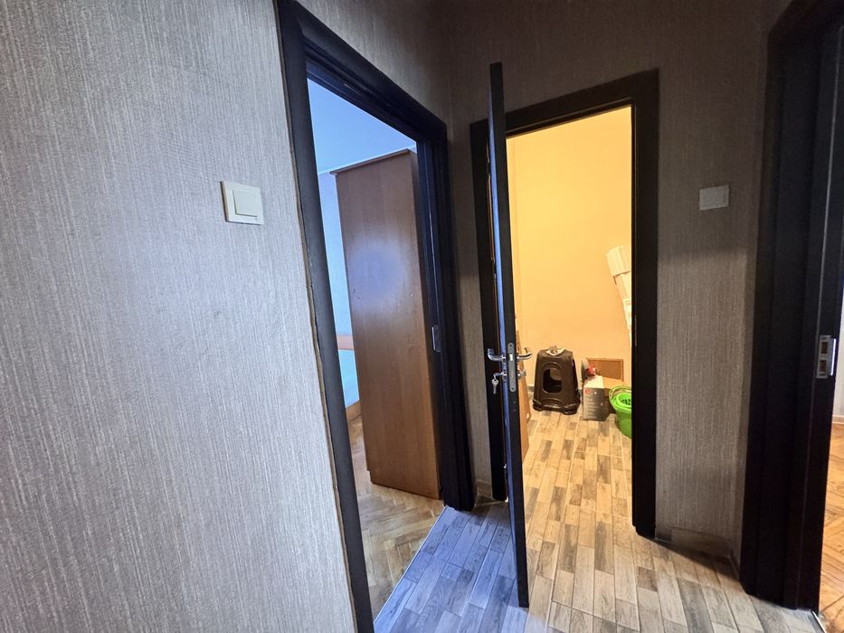 Продава се Двустаен апартамент в Плевен, Сторгозия - 60 кв.м за 1334 €/кв.м - Снимка #13