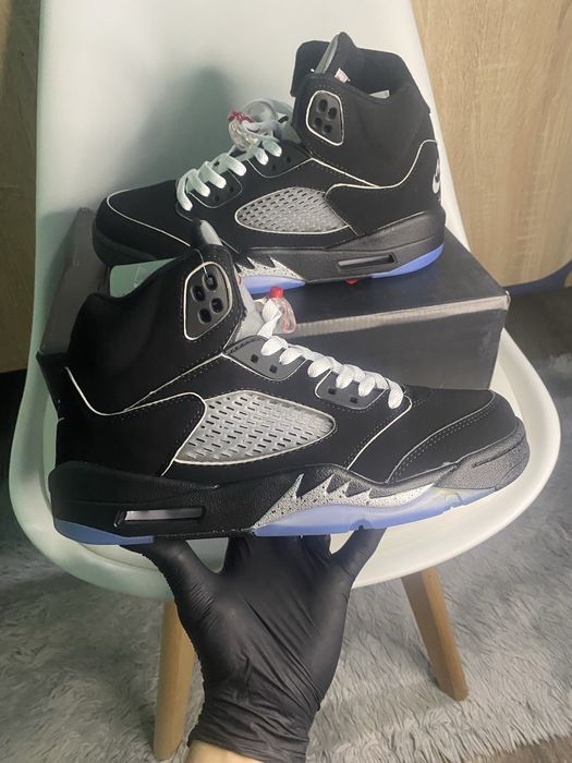 Jordan 5 Retro” Og Metallic Reimagined”
