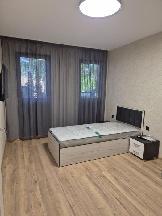 Дава се под наем Тристаен апартамент в к.к. Св.Св. Константин и Елена - 120 кв.м за 700 € - Снимка #9