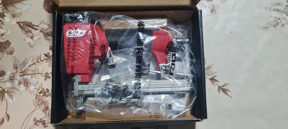 Степлер для забивки скоб на мебель