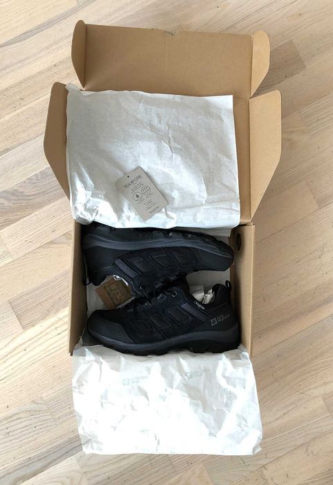 Нови дамски туристически обувки JACK WOLFSKIN, № 36 (23.3 см)