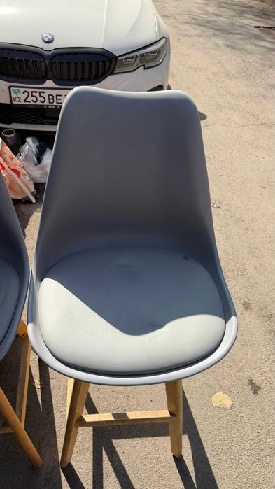 Барные стулья Eames DSW