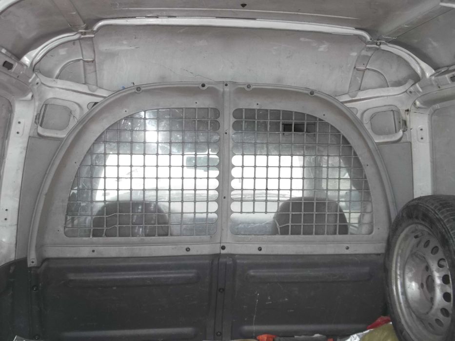 Фолксваген Кади 1.9 SDI 64 к.с 2000 год..Само на части.