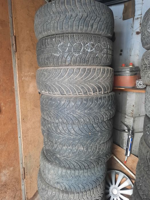 Продам резину р15 одиночки и пары по 3000т