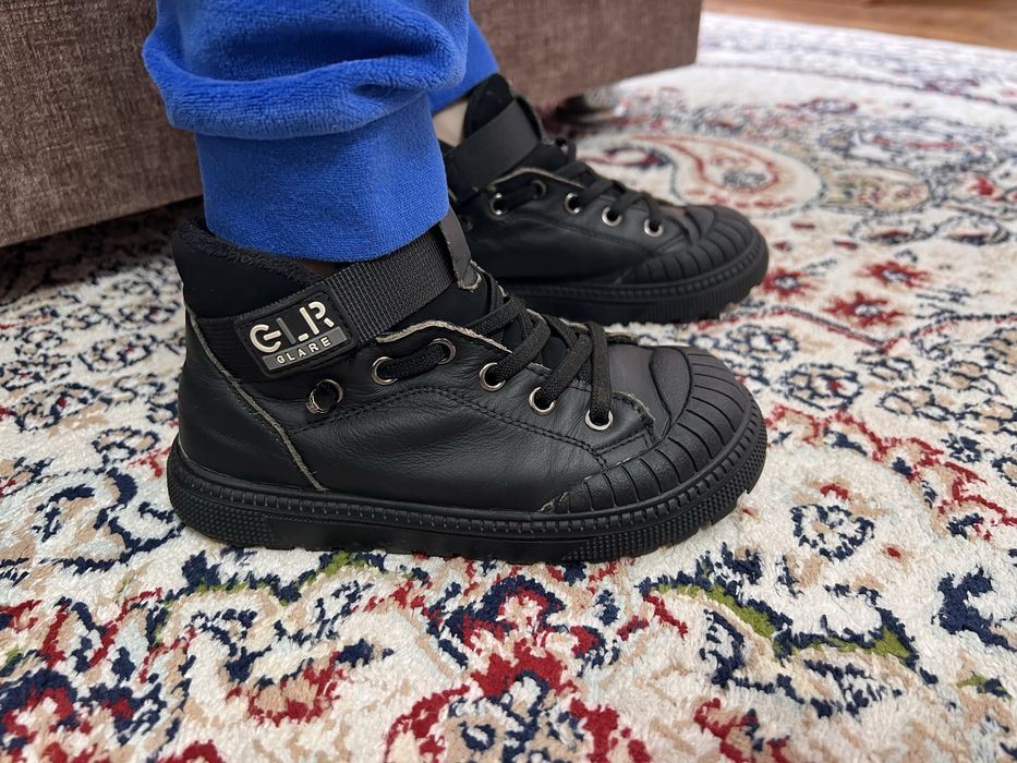 Продам обувь на мальчика