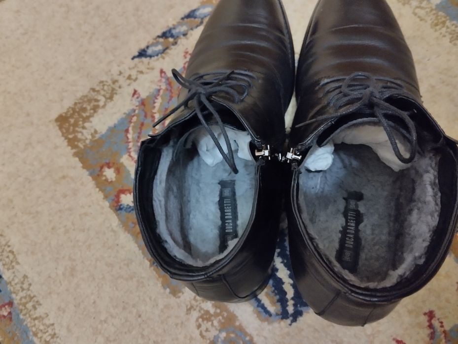 Продам зимние ботинки