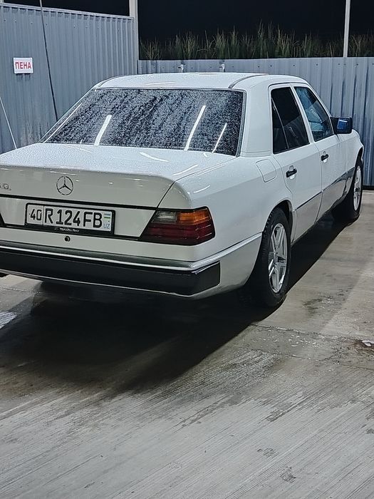 Mercedes Benz W124 Sotiladi