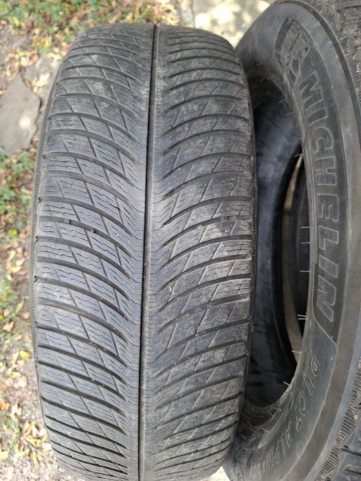 Продам шины 255/60/20 мишелин