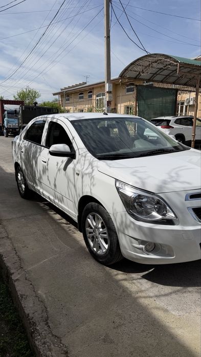 Продаю Cobalt хозяин один! Ездила работа дом! Машина не крашена!