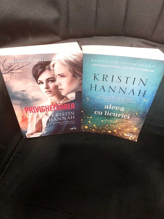 Cărți din biblioteca personală.