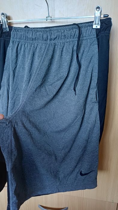 Nike мъжки Къси панталонки Л