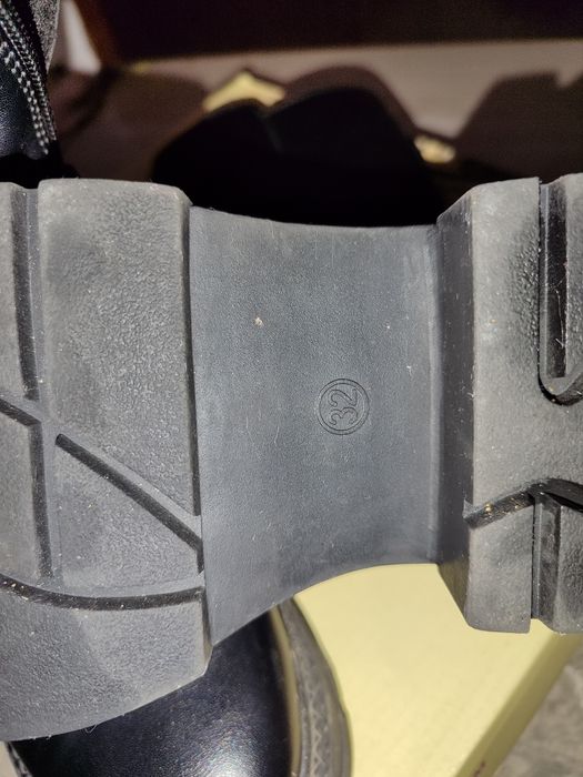 Продам сапоги зимние для девочки