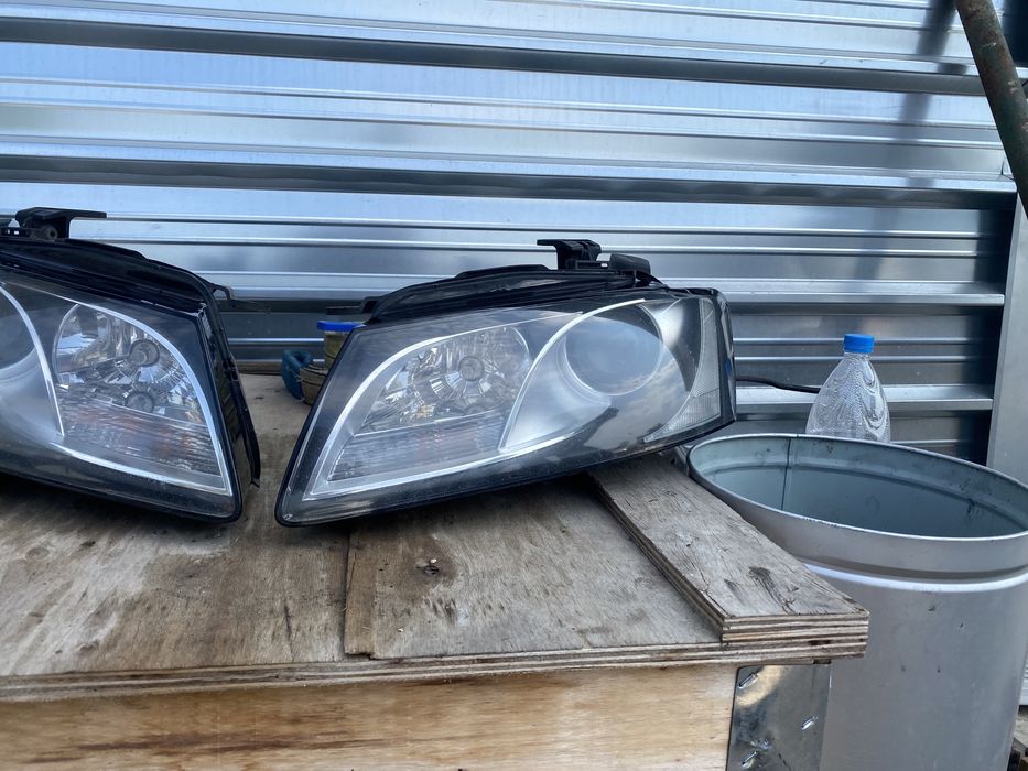 Audi A5 фарове фар обикновенни 8t0941004 Ауди а5 комплект