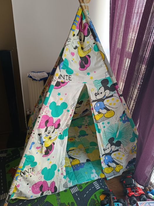 Cort teepee cu mickey si minnie