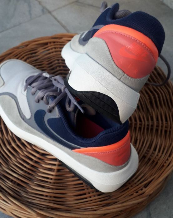 NIKE дамски маратонки