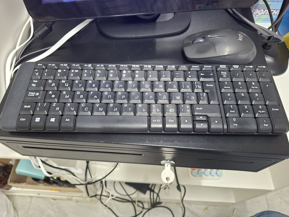 Моноблок, кассовый аппарт, принтер для чеков