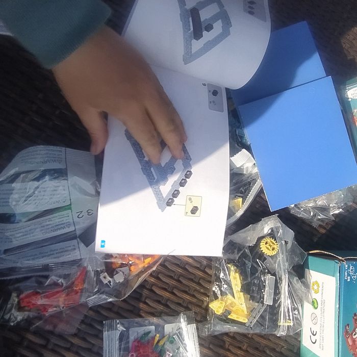 Конструктор от типаа на лего