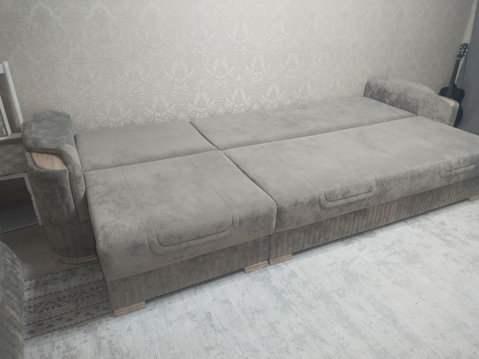 Продаю диван срочно в рассрочку