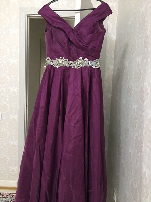 Вечерние платья