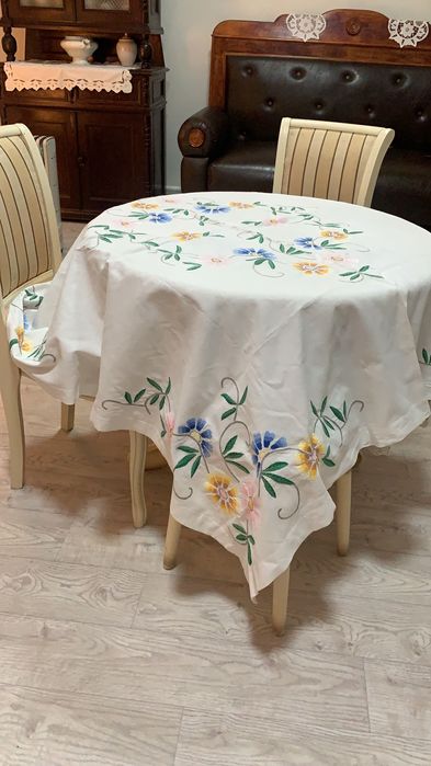 Скатерть хлопок с вышивкой