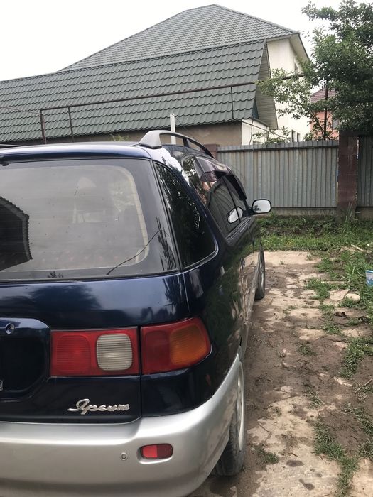 Toyota ipsum продаю