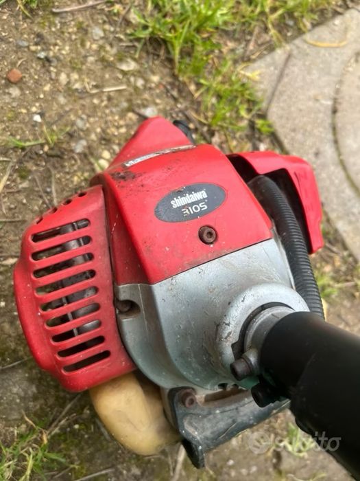 Ofer două motocositoare una shindaiwa310S nu are de maro și încă una virtus este funcțională asta si 5 drujbe doar la schimb sau le vând pe bani