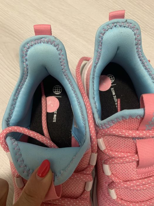 Адидас маратонки