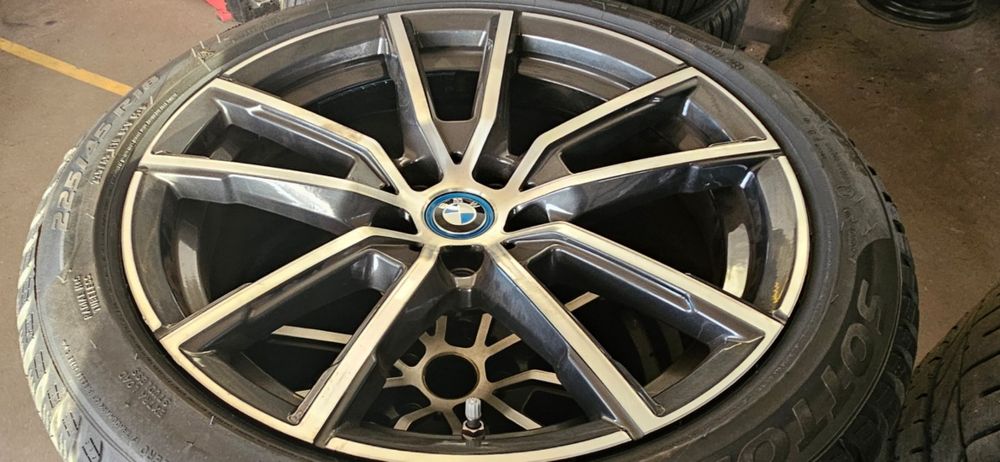 Jante BMW seria 3 G20 seria 4 G22 echip iarna Xdrive 225 45 18 DOT2023