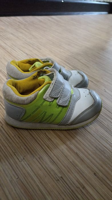 Детские обуви продаю