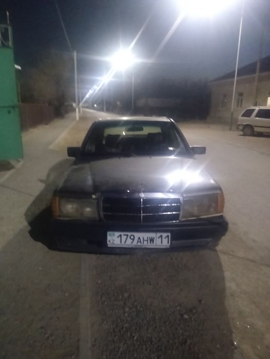 Мерседес бенс 190